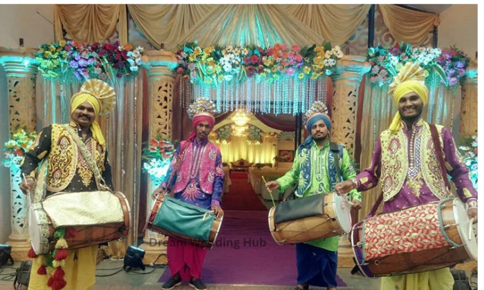 Punjabi Dhol Players